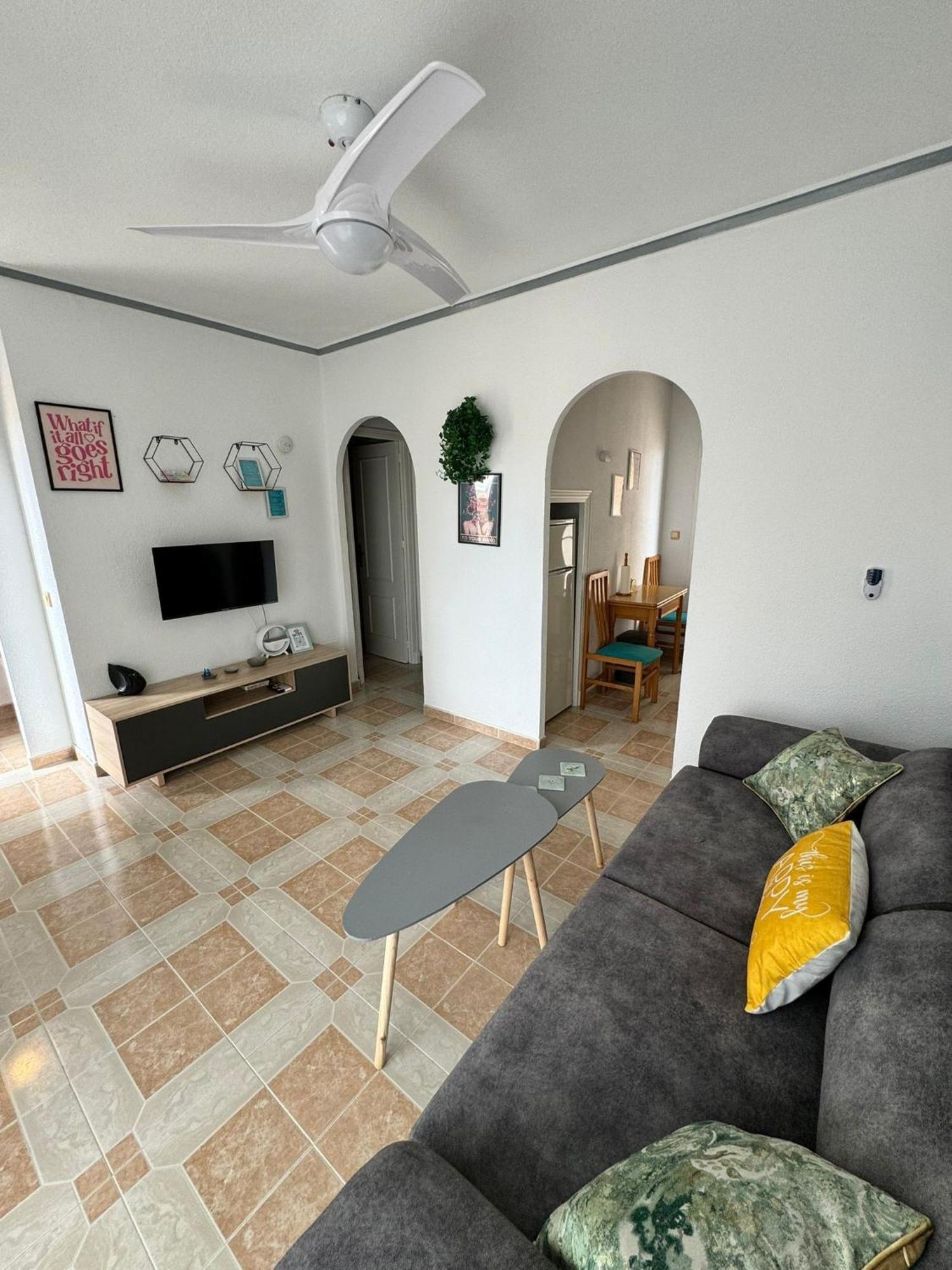 Carmina Apartment, Disfruta Del Sol Y Del Relax! Torrevieja Esterno foto
